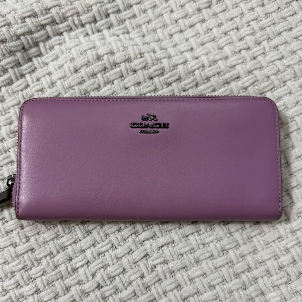 Coach Lavender Leather Zip Wallet